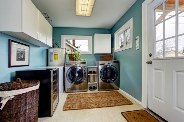 Laundry Room Painting